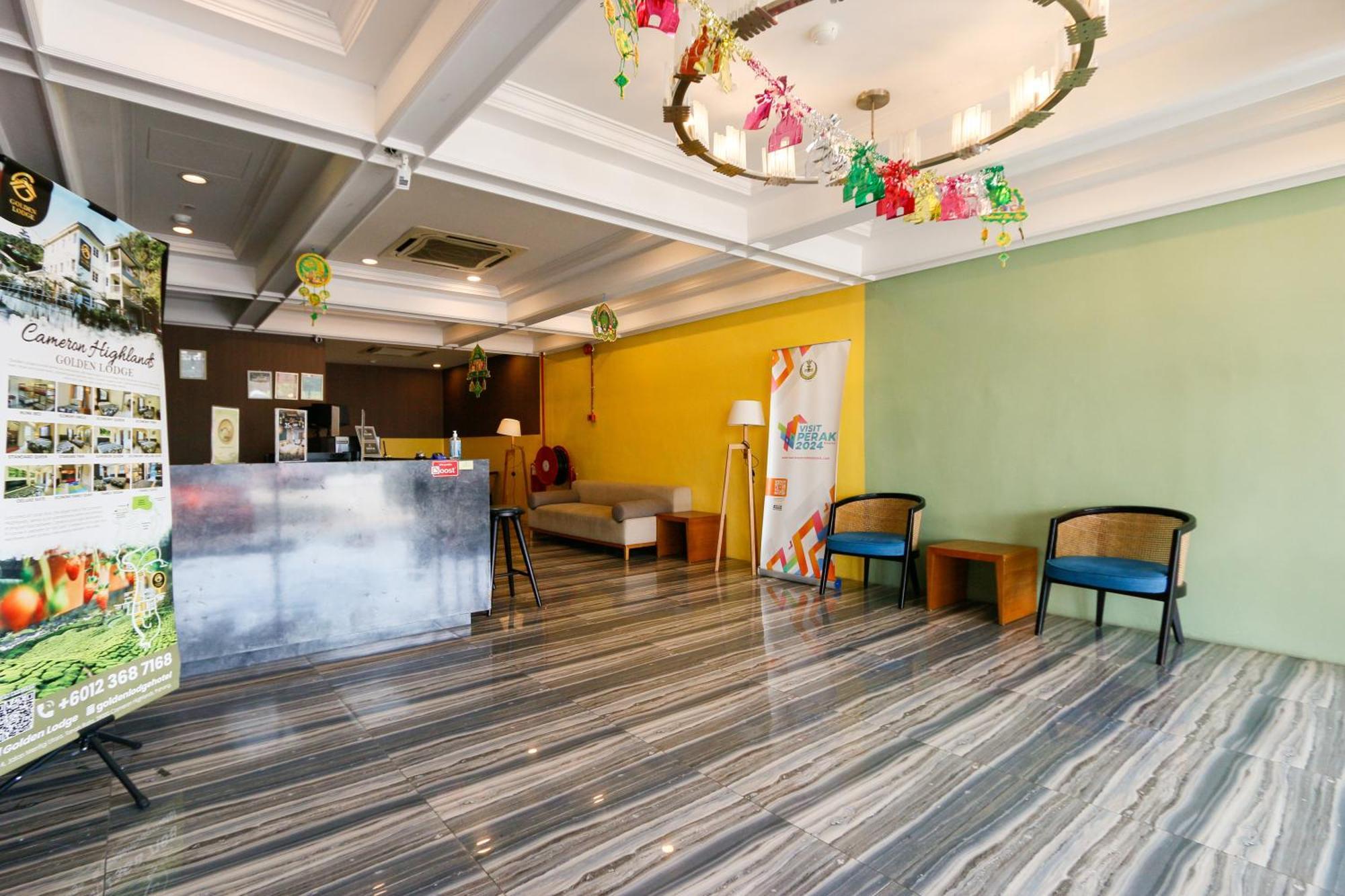 Golden Roof Hotel, Сері-Іскандар Екстер'єр фото