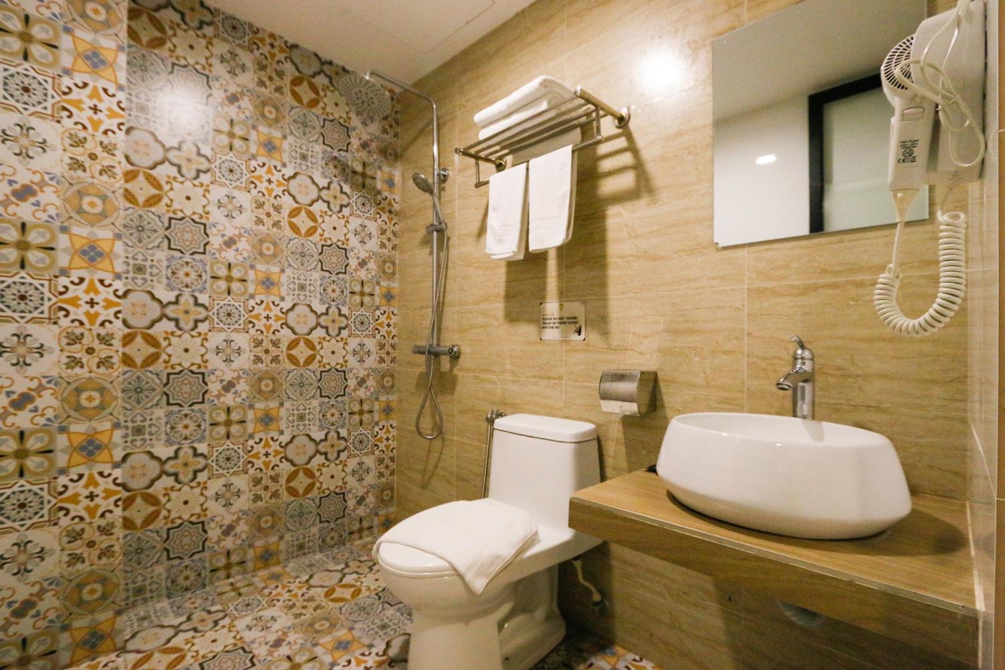 Golden Roof Hotel, Сері-Іскандар Екстер'єр фото